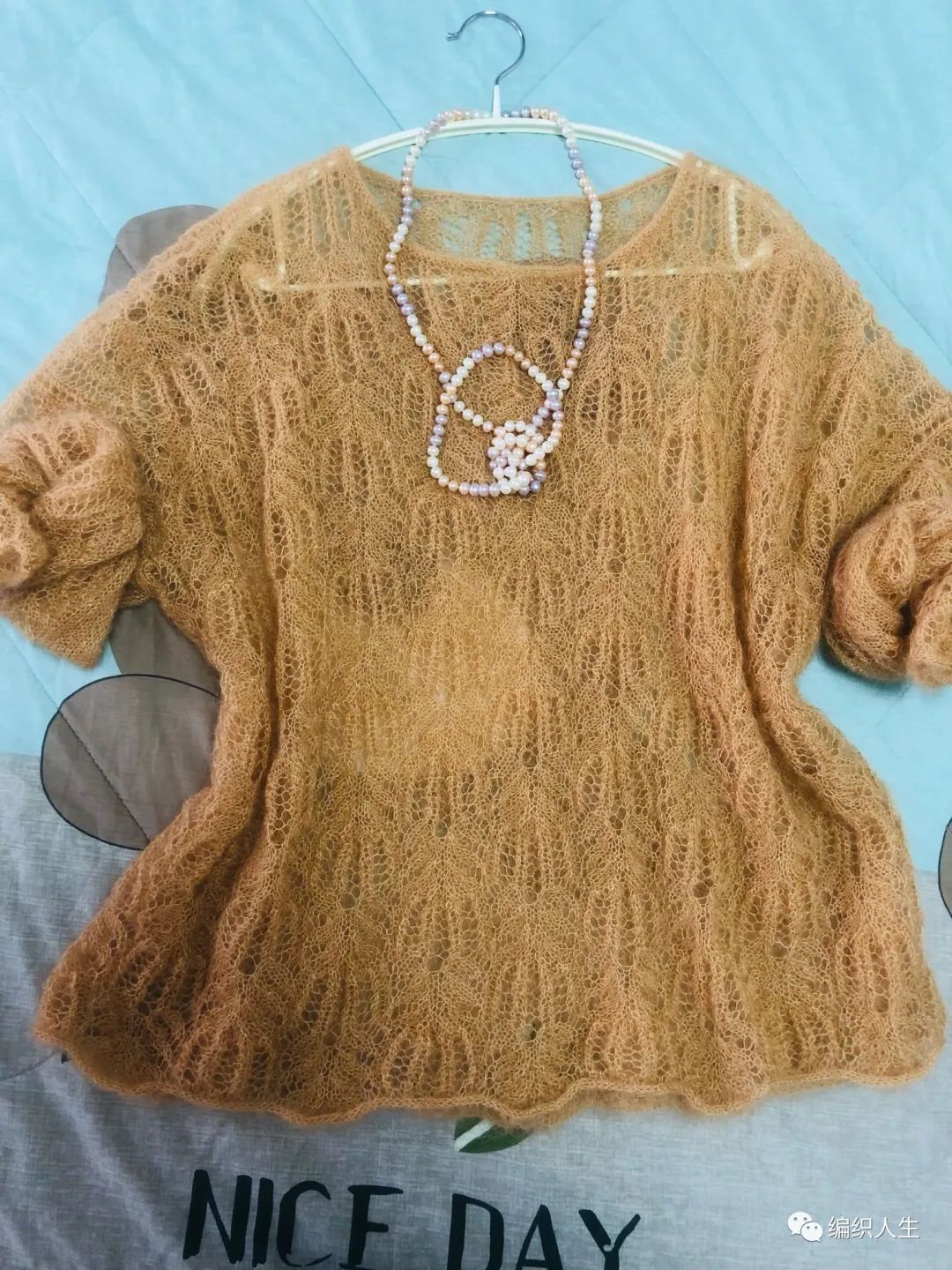 经典款女士百搭香槟金色棕榈花套头衫有编织说明