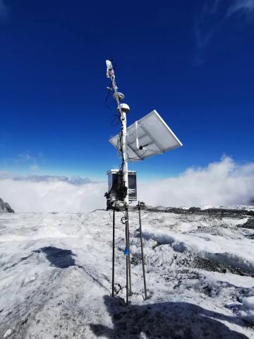 玉龙雪山冰川实时监测系统（10月22日）图源：中国南极测绘中心官网