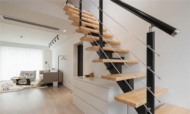 爆改160㎡婚房,斜顶阁楼变套间?看完更心动了休闲区蓝鸢梦想 - Www.slyday.coM 爆改160㎡婚房,斜顶阁楼变套间?看完更心动了休闲区蓝鸢梦想 - Www.slyday.coM