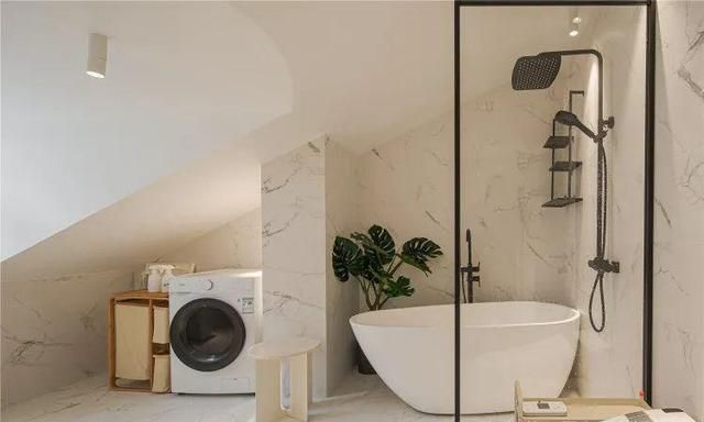 爆改160㎡婚房,斜顶阁楼变套间?看完更心动了休闲区蓝鸢梦想 - Www.slyday.coM 爆改160㎡婚房,斜顶阁楼变套间?看完更心动了休闲区蓝鸢梦想 - Www.slyday.coM