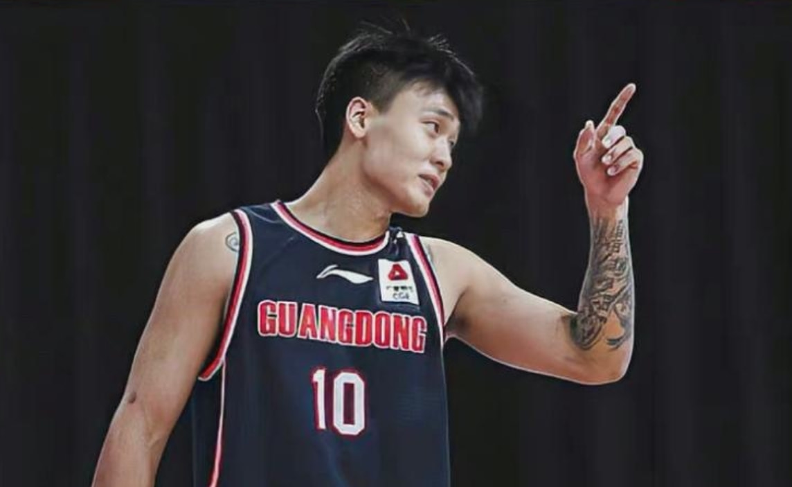 被罚出场大骂裁判,赵睿惨遭罚款和禁赛!|浙江队|广东队|赵睿_新浪新闻