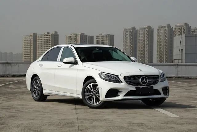 普通人也有得选！奥迪A3L对比奔驰A级，25万元预算谁更好？