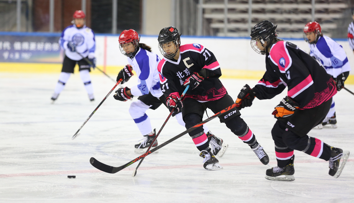 创造历史书写北京冰球新篇章北京女子冰球队首夺全国锦标赛冠军