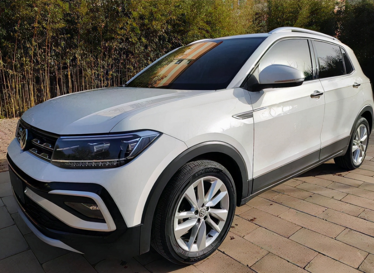 大众途铠:30天卖1674辆,跌破10万,为何还是卖不动?