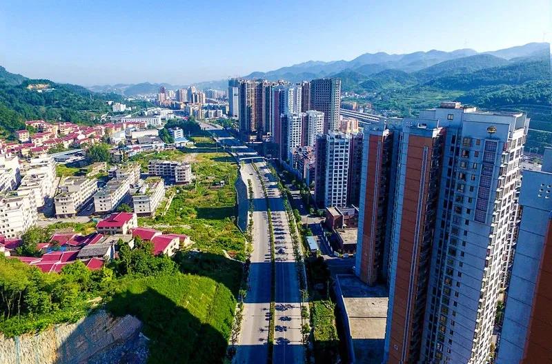 息烽县城息烽是贵阳北部郊县,农业基础扎实,"三农"是我们当好"强省会"