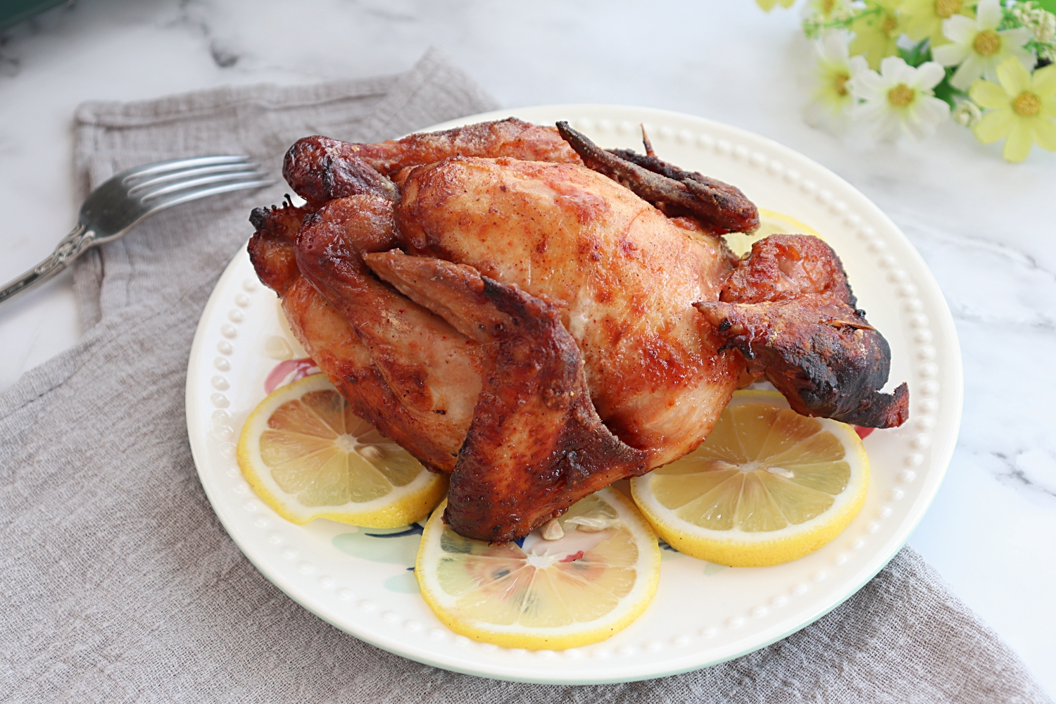 烤箱版的柠檬烤鸡味道香浓不油腻好吃到舔手指