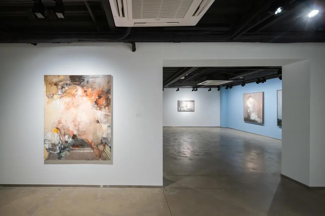 "姜建忠:作品1985-2021"个展在鸿美术馆开幕|姜建忠|油画|美协_新浪
