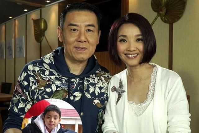 张智霖初恋许秋怡跑商演53岁冻龄有术状态好嫁王书麒生活幸福