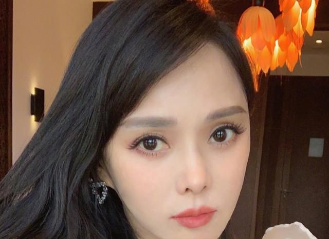 伊能静自曝买了1千件商品,说出商品大类,一看就是已婚女人!休闲区蓝鸢梦想 - Www.slyday.coM 伊能静自曝买了1千件商品,说出商品大类,一看就是已婚女人!休闲区蓝鸢梦想 - Www.slyday.coM