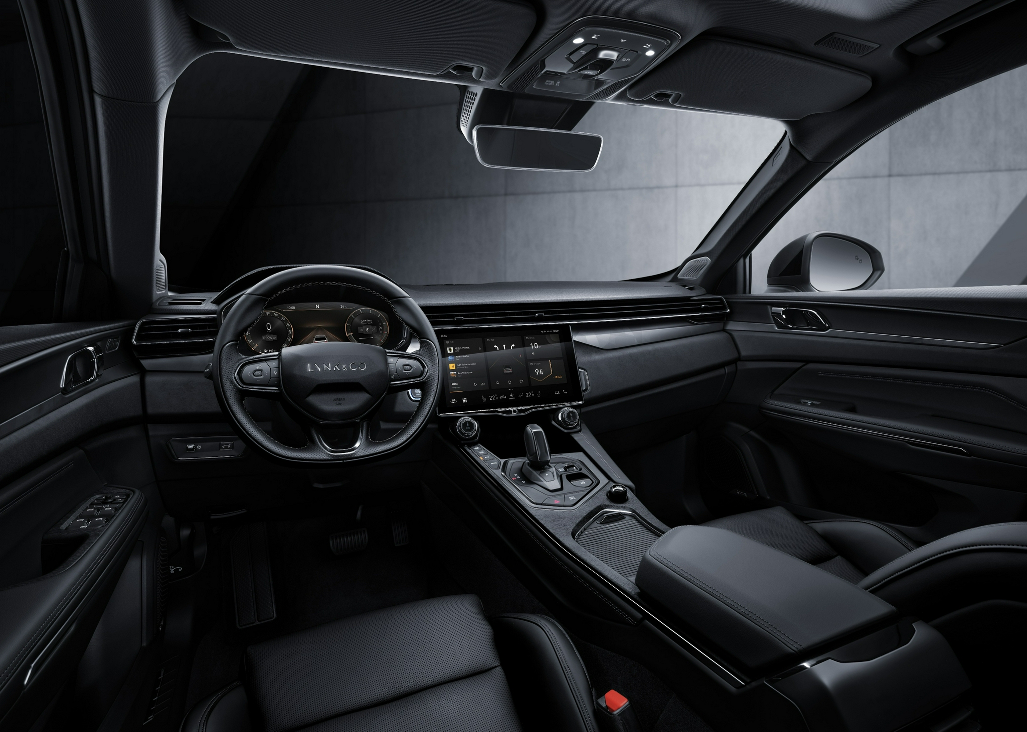 (领克01 phev plus内饰)领克01 phev plus配置上同样出色,搭载acc带跟