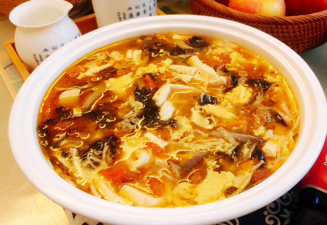 暖心又暖胃!减脂也要暖暖的,为您奉上美味的家常酸辣汤