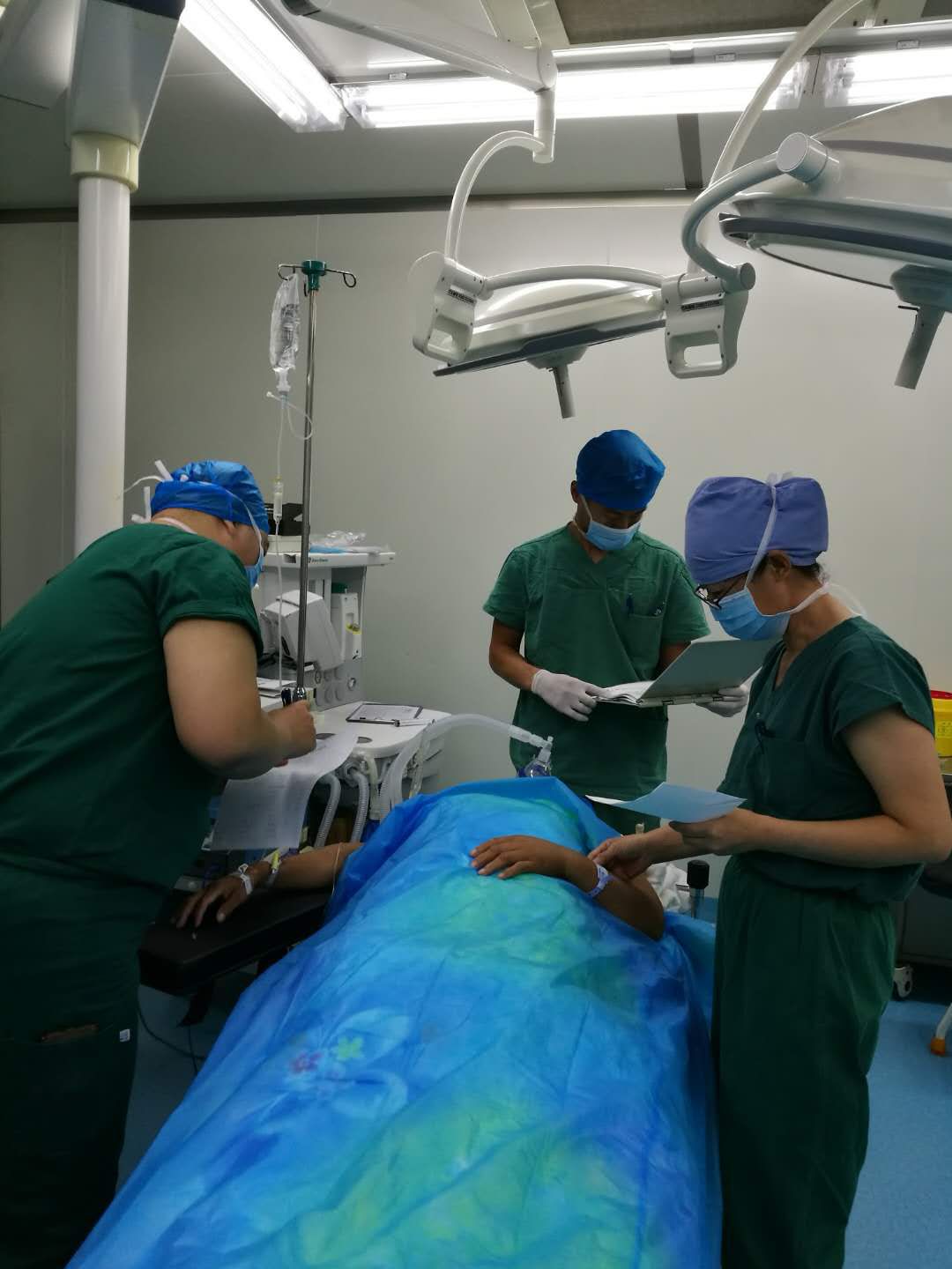 百岁老人骨折 手术重获新生 - 新闻动态 - 眉山市中医医院