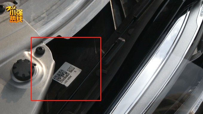浙江一女子奔驰开了半年，突然发现少了一样重要的东西！4S店：确实应该有休闲区蓝鸢梦想 - Www.slyday.coM