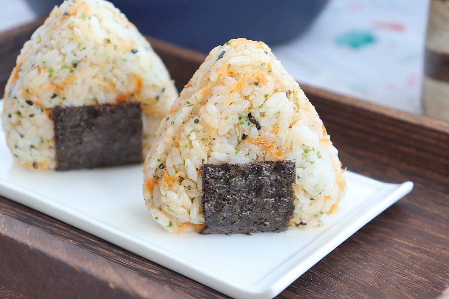 自制海苔肉松饭团,味道超赞,可以做孩子的辅食,营养均衡__财经头条