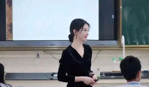 北科大女老师“撞脸”金喜善走红,颜值高身材好,家长不开心了休闲区蓝鸢梦想 - Www.slyday.coM 北科大女老师“撞脸”金喜善走红,颜值高身材好,家长不开心了休闲区蓝鸢梦想 - Www.slyday.coM