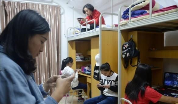 四川大学同寝室6名女生,集体保研成功,网友称赞实力与颜值并存休闲区蓝鸢梦想 - Www.slyday.coM