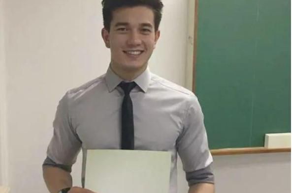 北科大女老师“撞脸”金喜善走红,颜值高身材好,家长不开心了休闲区蓝鸢梦想 - Www.slyday.coM 北科大女老师“撞脸”金喜善走红,颜值高身材好,家长不开心了休闲区蓝鸢梦想 - Www.slyday.coM