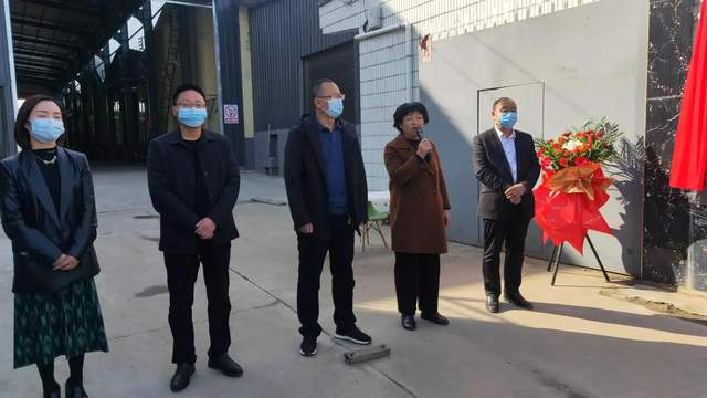 致富于农振兴乡村有力量——岐山县唐家岭村网红直播间挂牌运营休闲区蓝鸢梦想 - Www.slyday.coM