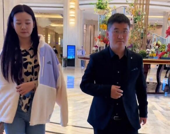 网红姜涛正式官宣恋情女徒弟晋升为老婆女方还有3个月身孕