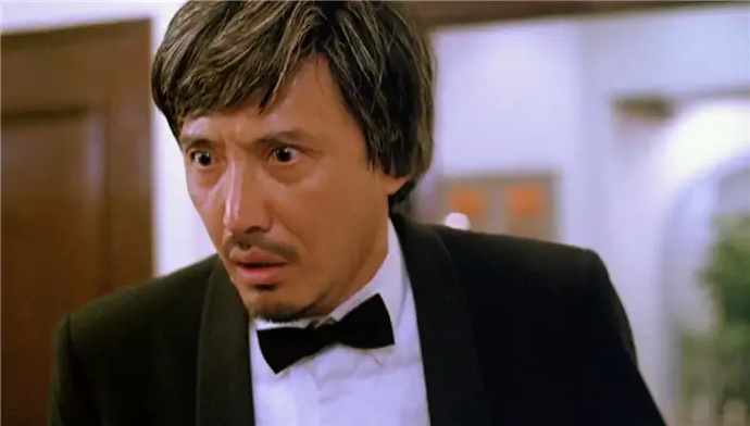 香港老戏骨石天去世,早期搞笑不输周星驰,曾被誉为