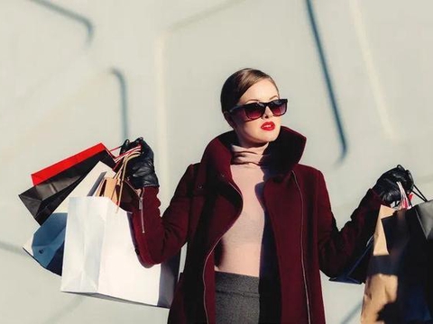 假央企利益链：一年300万挂靠费 变身央企子