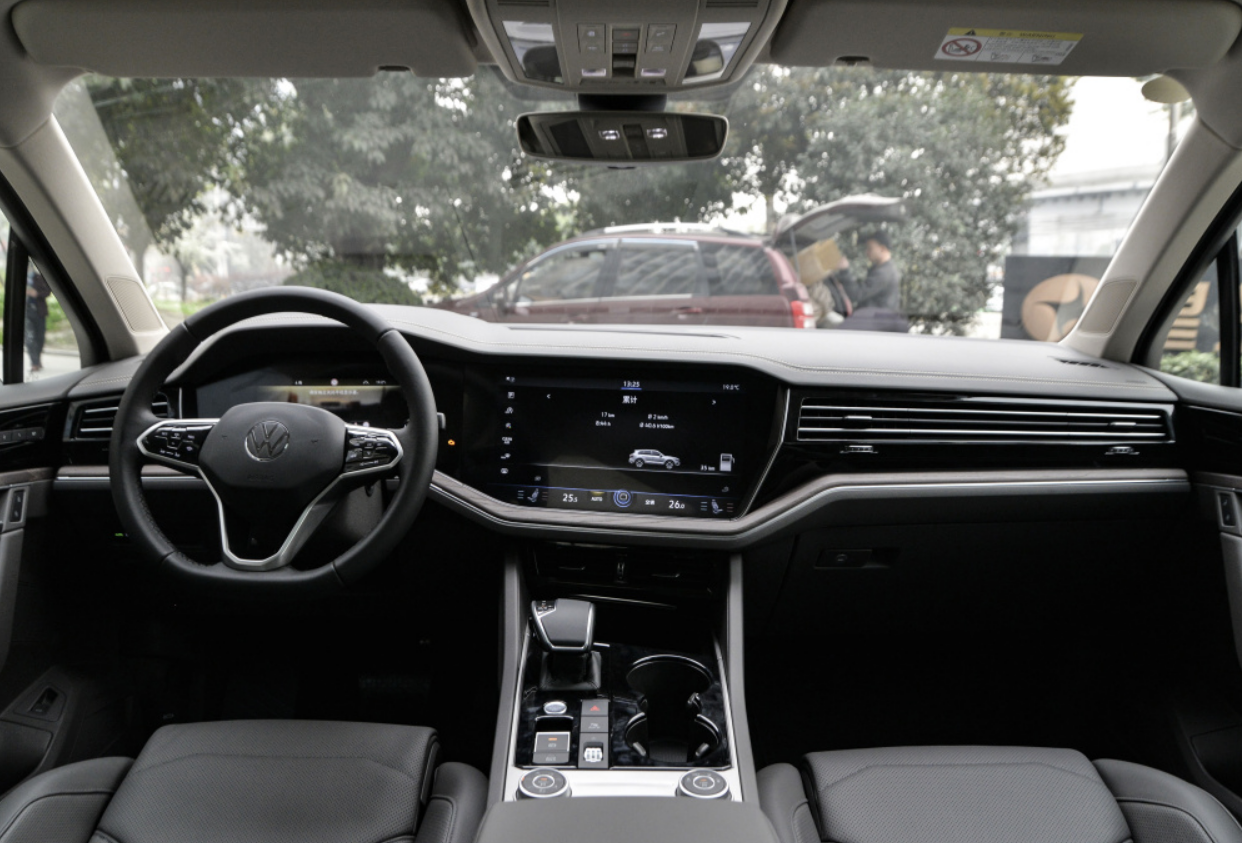 路虎发现、途锐、XC90，近期降价最狠的3款豪华中大型SUV盘点