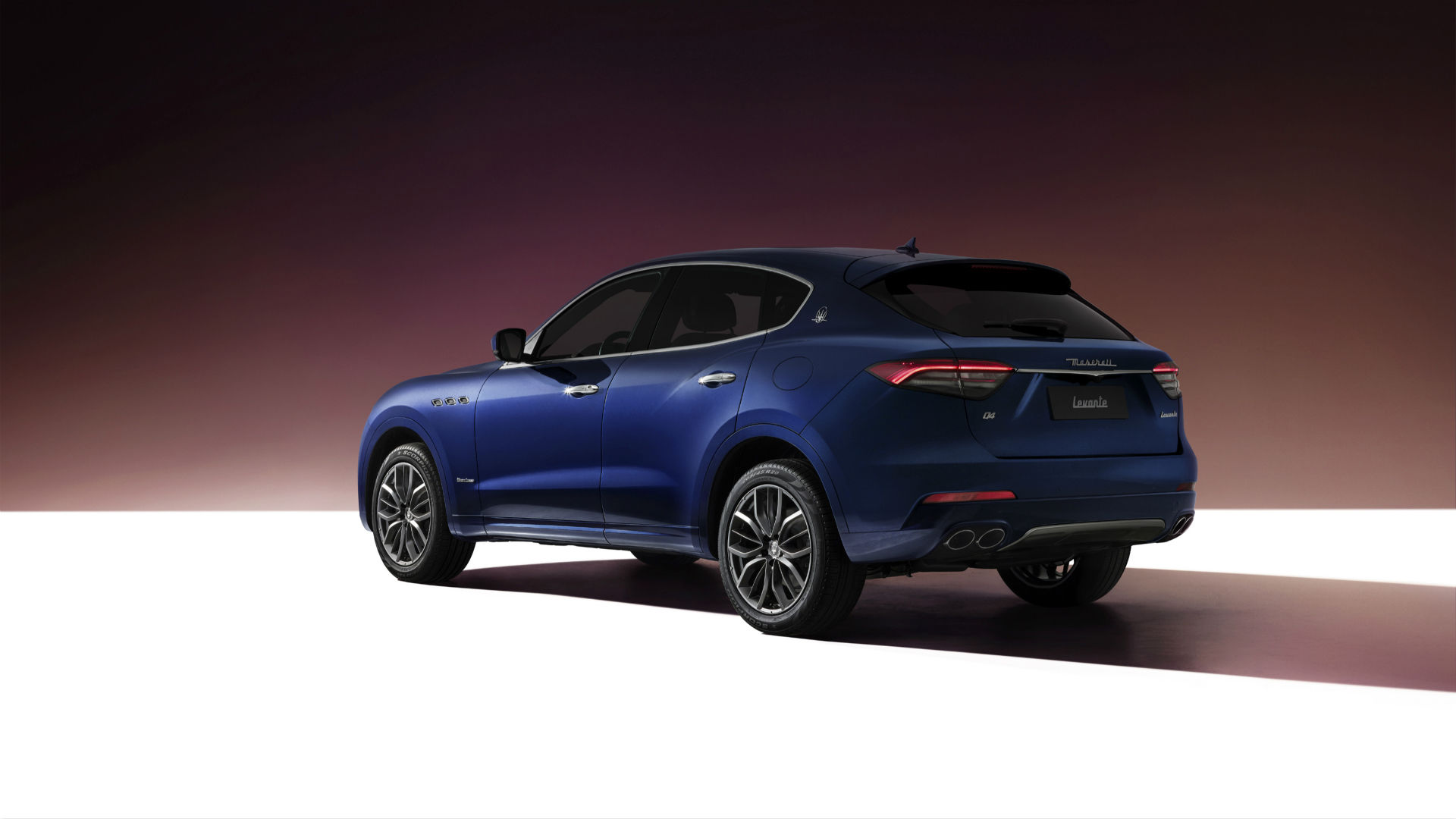 新增2款2022款车型 玛莎拉蒂levante改款车型上市