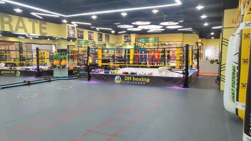 无锡dh拳击俱乐部带领学员弘扬体育精神