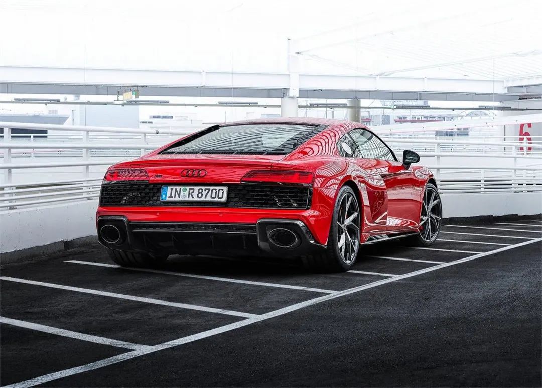 奥迪r8只需16万元买后发现是丰田外国佬们这购车真够迷