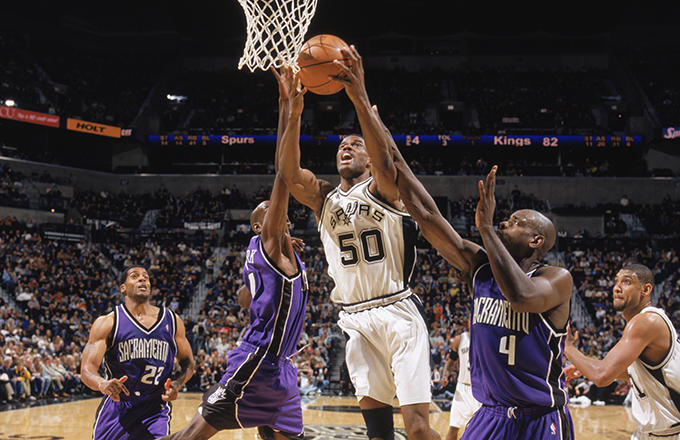 大卫罗宾逊生涯十大比赛单场四双震古烁今