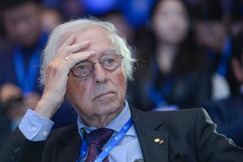 人类该如何应对技术奇点颠覆性技术创新需规范治理