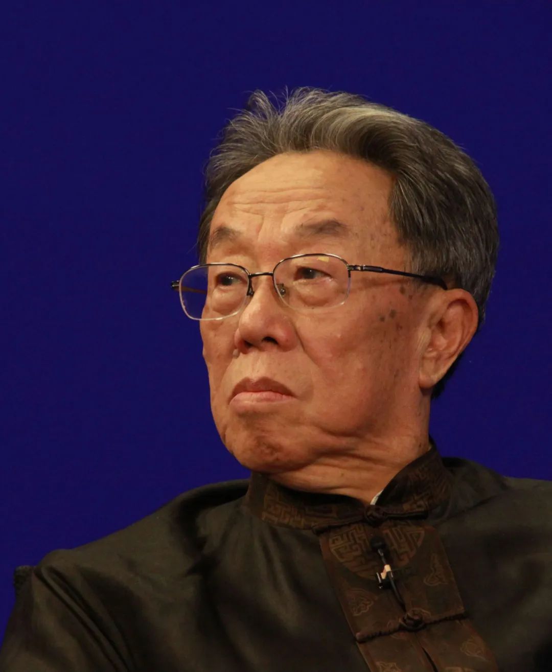 回声| 历届读书月,莫言等名家都留下了哪些"金句"?|深圳市_新浪财经_