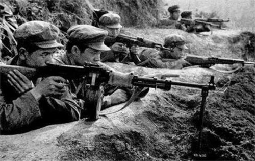 海南悍匪刘进荣伏法记:退役后堕落成土匪,被捕时中40枪身亡|海南|刘进