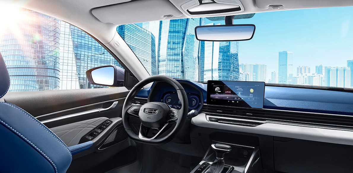 10万级品质家轿，该选第4代帝豪，还是逸动PLUS？