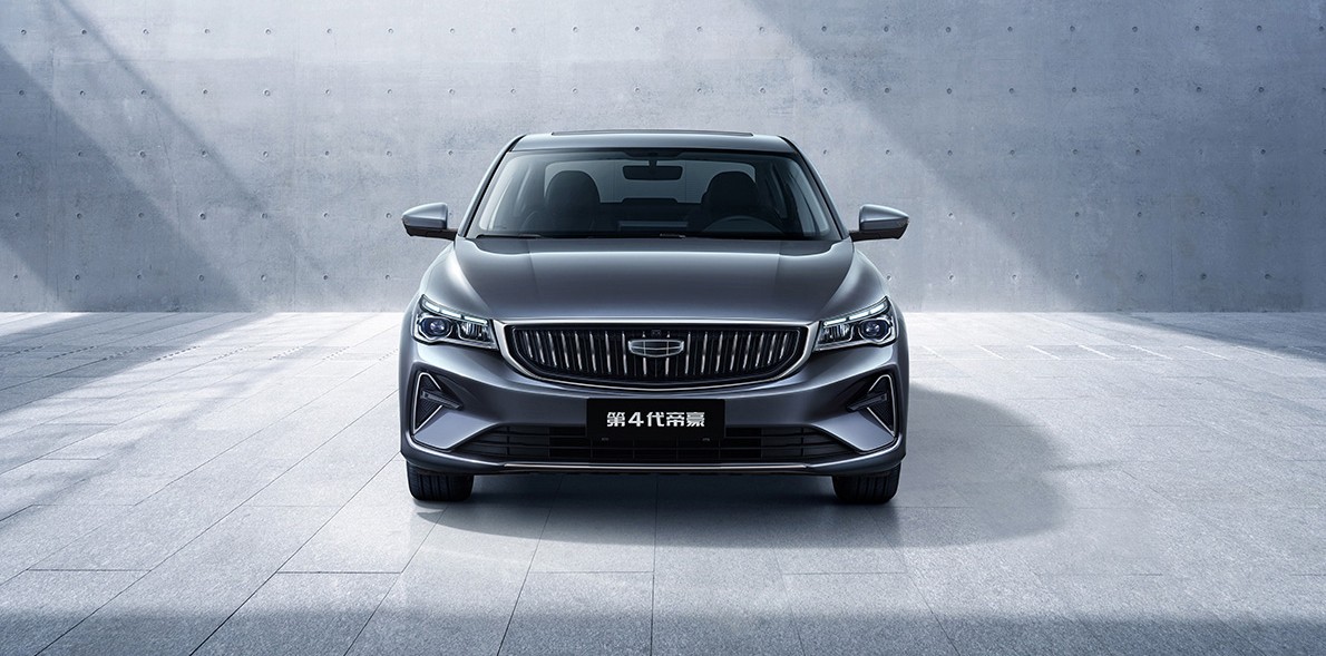 10万级品质家轿，该选第4代帝豪，还是逸动PLUS？