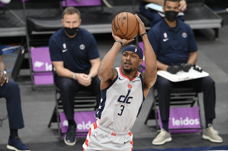 NBA历史赛季前七场三分命中率最低榜：哈登独占两席，利拉德太铁休闲区蓝鸢梦想 - Www.slyday.coM