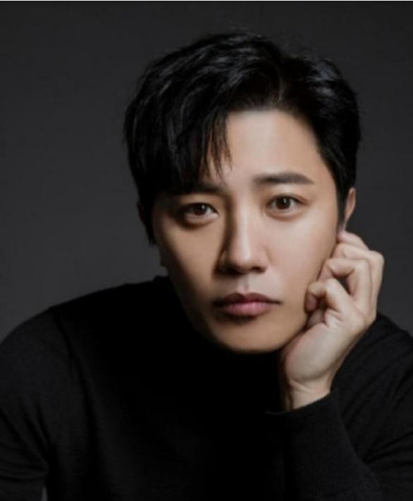 太阳的后裔男二饰演者徐大荣确认感染新冠目前已被隔离