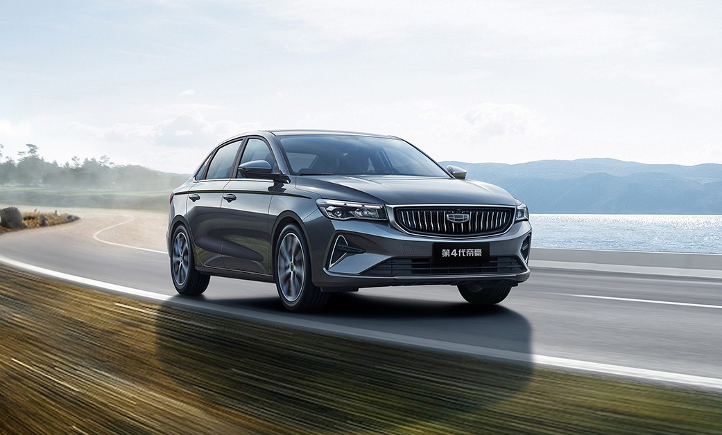 10万级品质家轿，该选第4代帝豪，还是逸动PLUS？