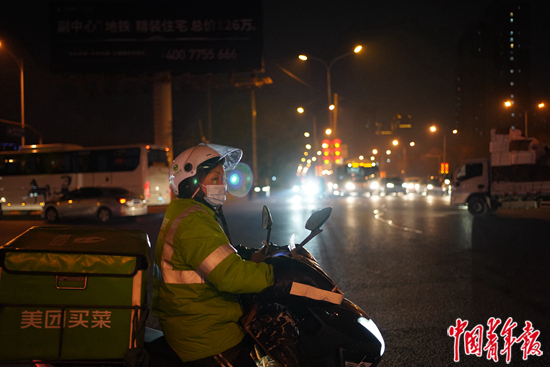 漫长的诉讼与拿不到的赔偿 骑手为谁打工