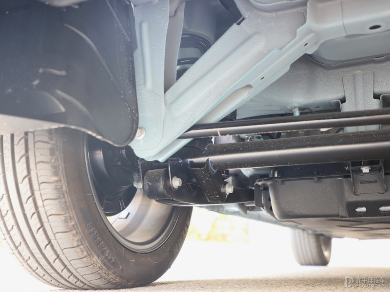 外观不变配置全面升级哪吒vpro实车亮相