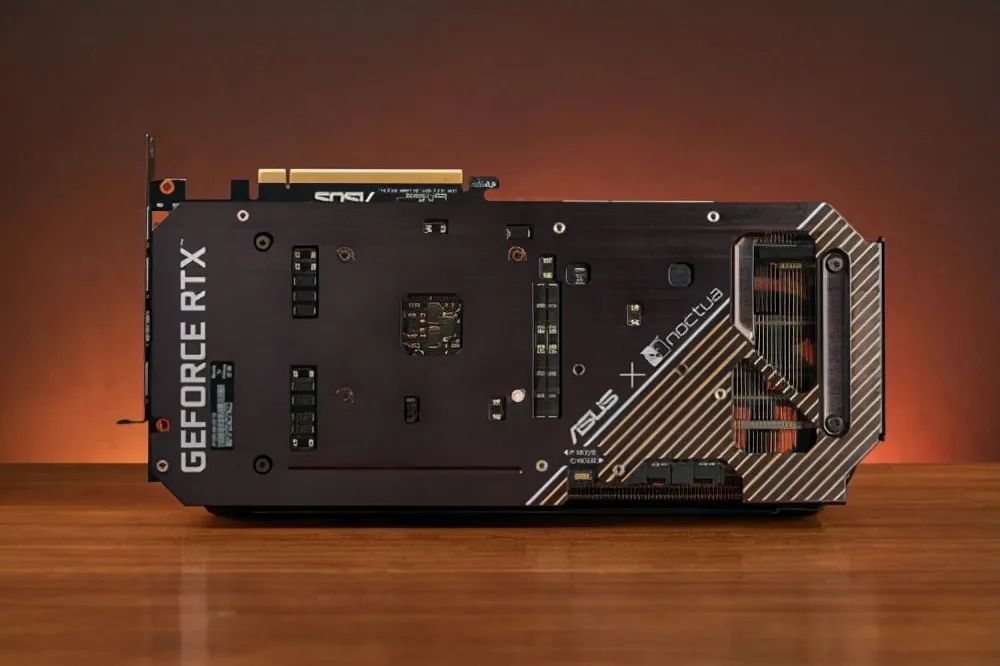 华硕rtx3070o8g猫头鹰版显卡评测强强联手打造极致静音散热