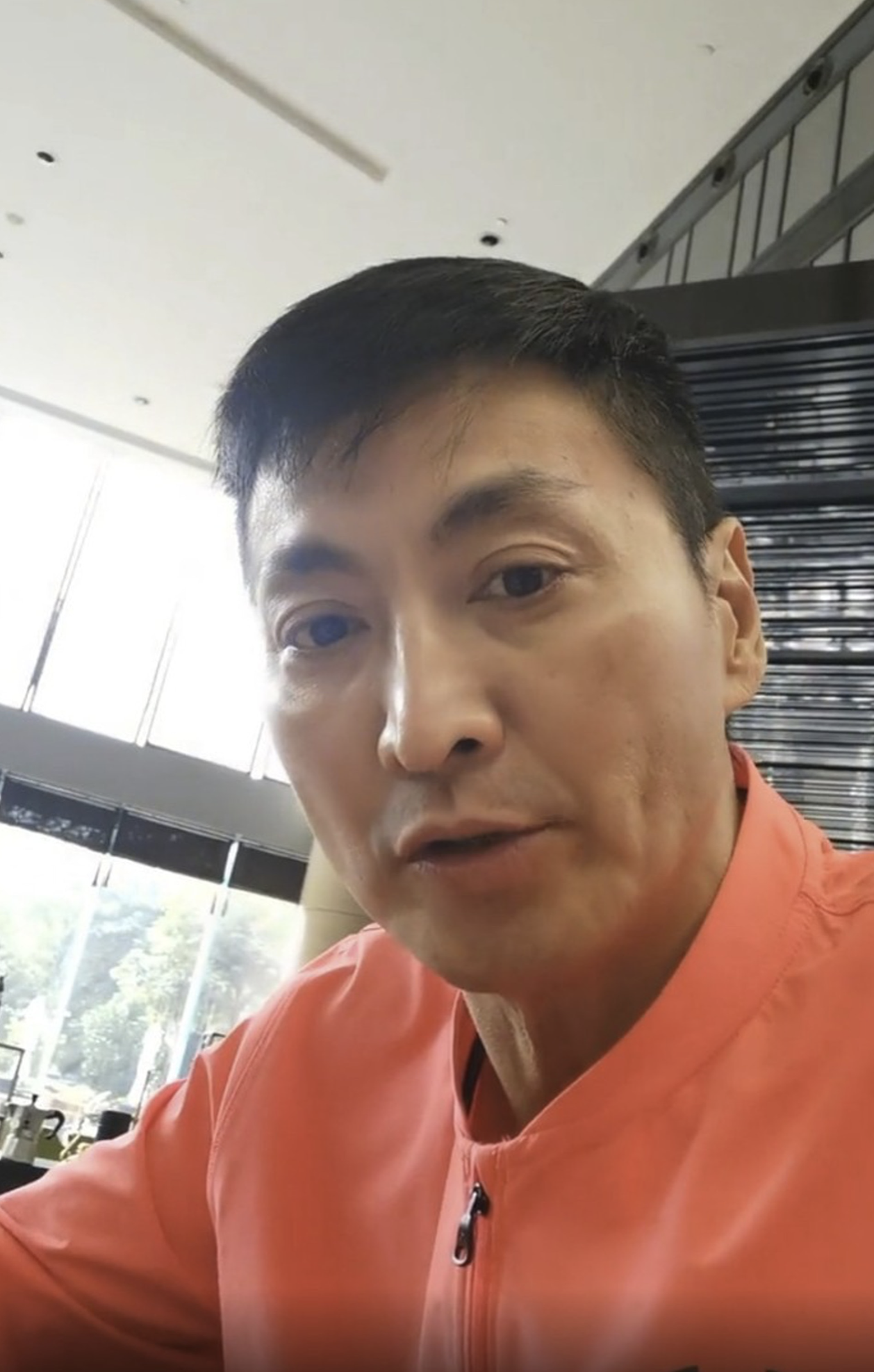 何家劲自曝有女儿,多年来感情状态成谜,曾与高金素梅有60岁之约__财经