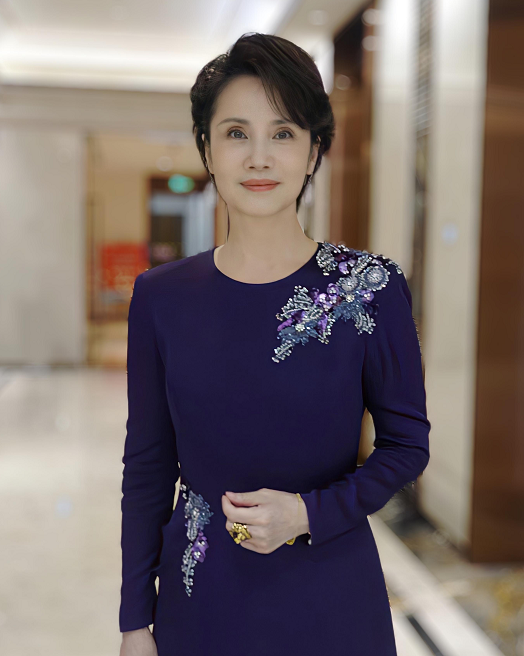 退休三个多月的时间徐俐都在忙什么