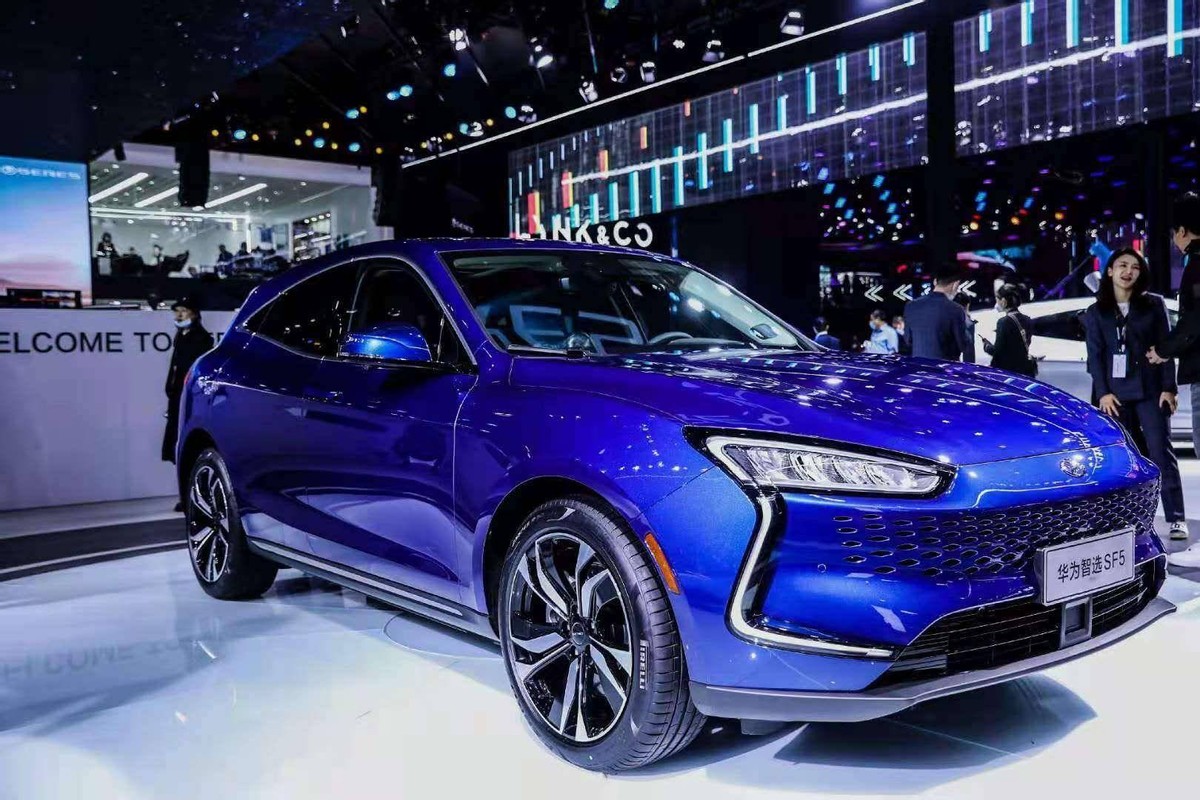 上市爆单万台如今月销数百华为汽车为何不受国人待见了