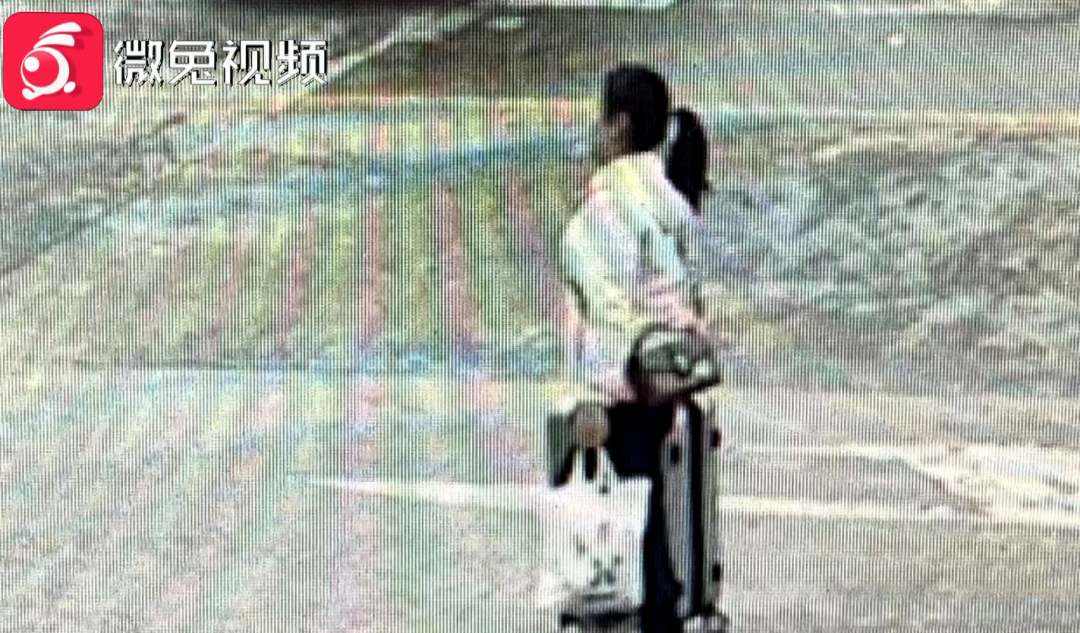 寻人！贵阳大姐，你拿了别人的包！请速速归还休闲区蓝鸢梦想 - Www.slyday.coM