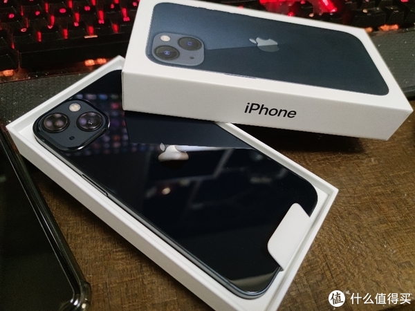 终极大奖iphone13,iphone13pro iphone13午夜黑开箱贴膜记