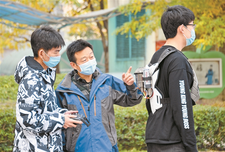 北航"出圈"调教速滑国家队