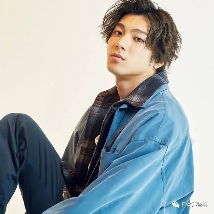 日媒评选今年之颜有村架纯山田裕贵获选