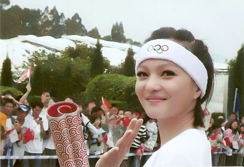 张韶涵:众叛亲离,爱咋咋地!