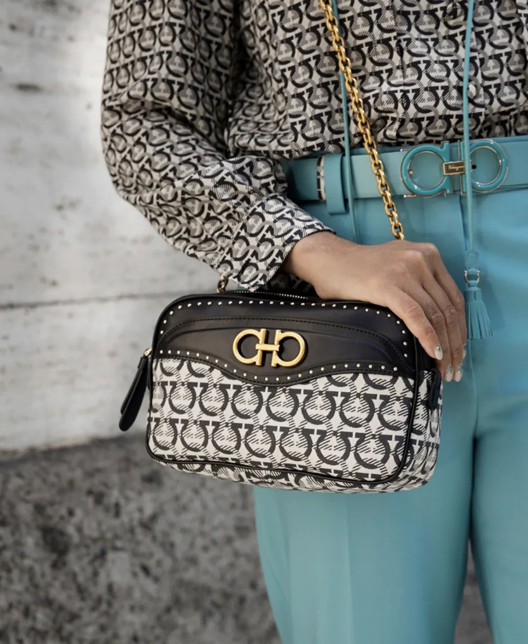 rr · trends|monogram的全新升级|老花|手袋|字母_新浪新闻